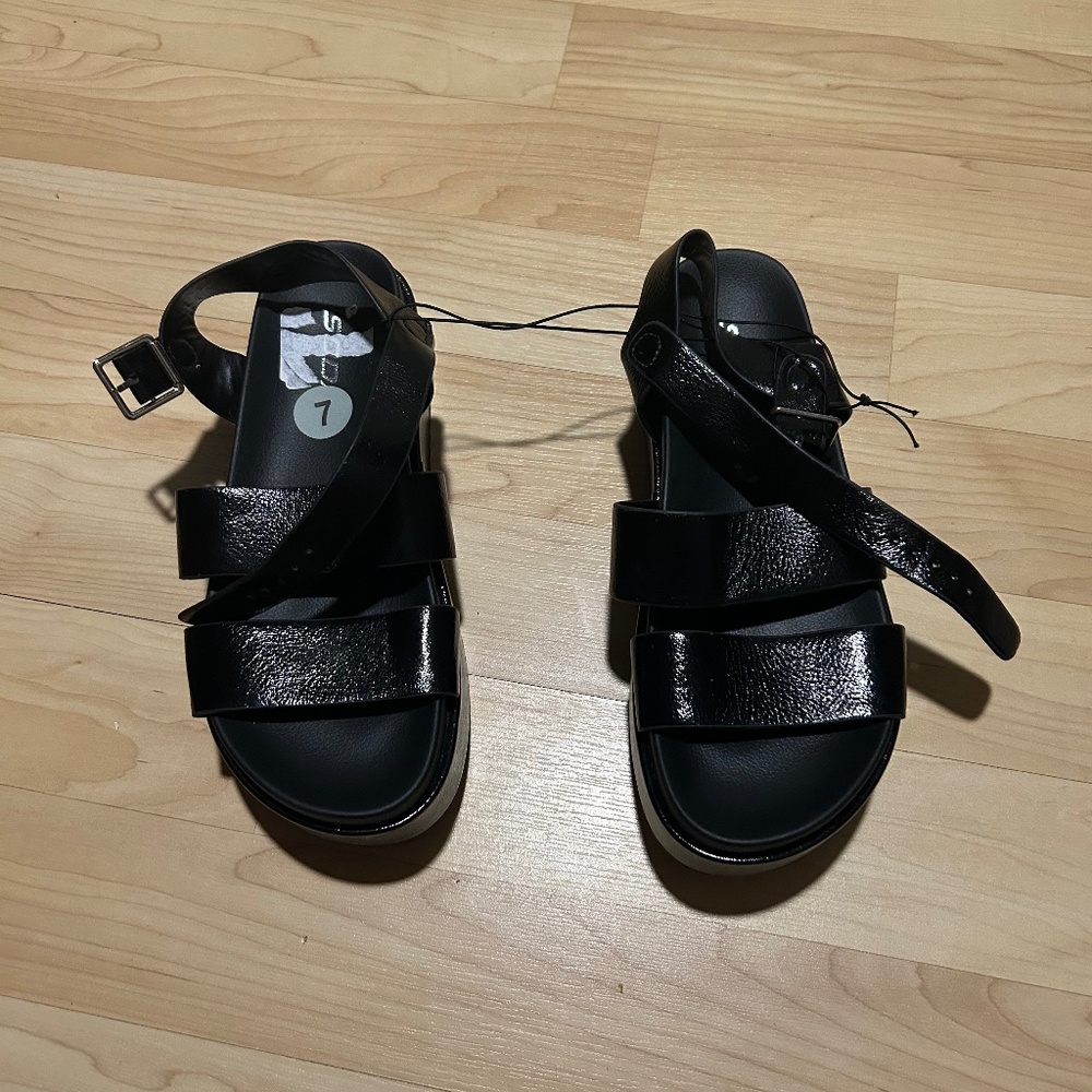 Platform shoes NWT